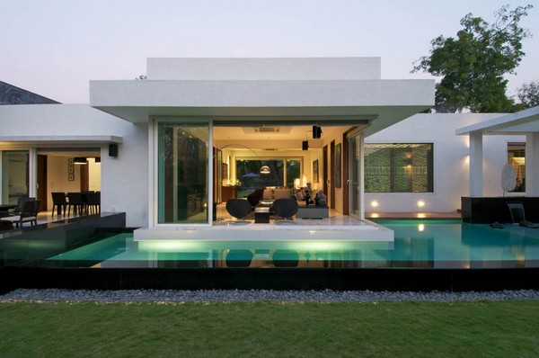 Real Stylist Dinesh Mills Bungalow By Atelier dnD pictures